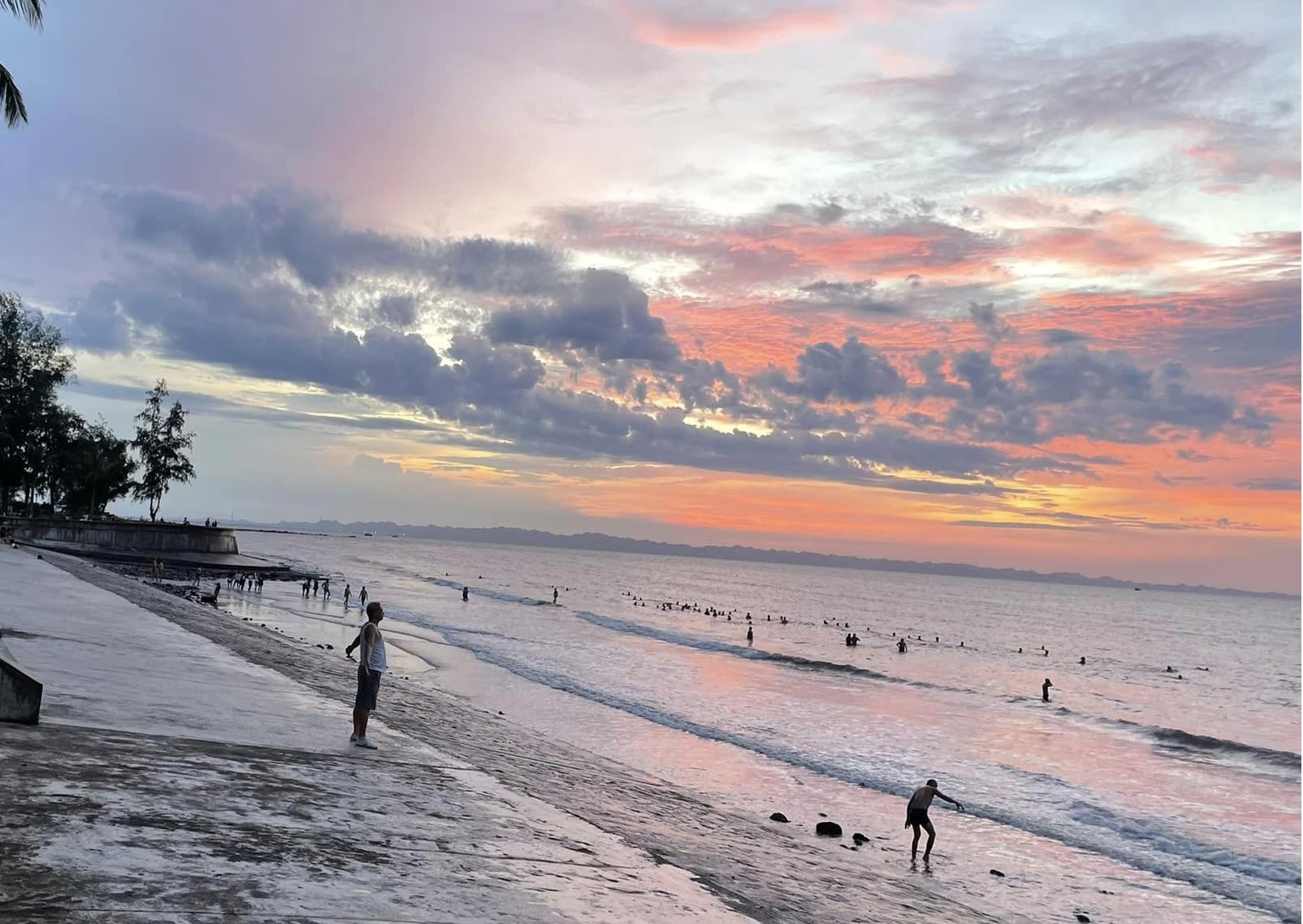 Bãi biển Đồ Sơn: Bản hòa ca của biển xanh, lịch sử và nhịp sống nghỉ dưỡng