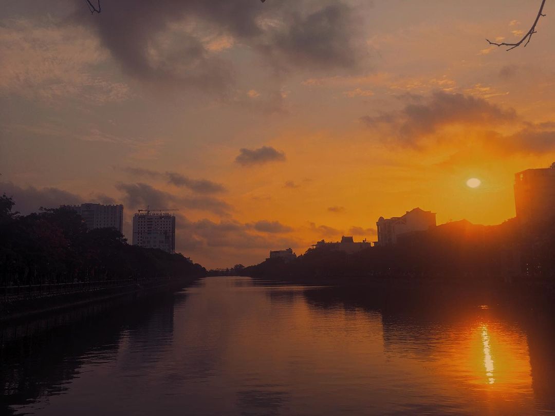 Hồ Tam Bạc: Dòng chảy ký ức giữa lòng thành phố cảng