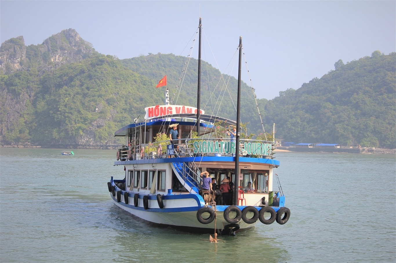 Làng Việt Hải: Bản Làng Bình Yên Giữa Lòng Cát Bà Nguyên Sơ