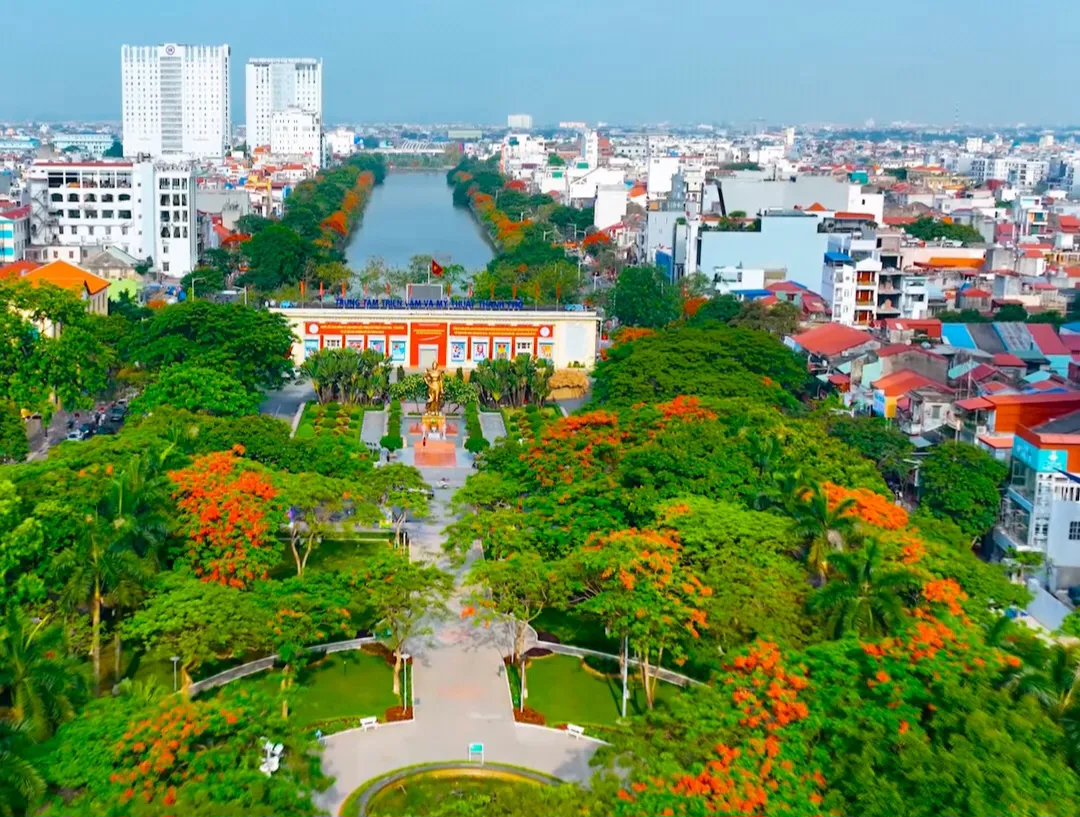 Du lịch Hải Phòng 1 ngày mở lối khám phá thành phố hoa phượng đỏ từ sáng sớm đến đêm khuya