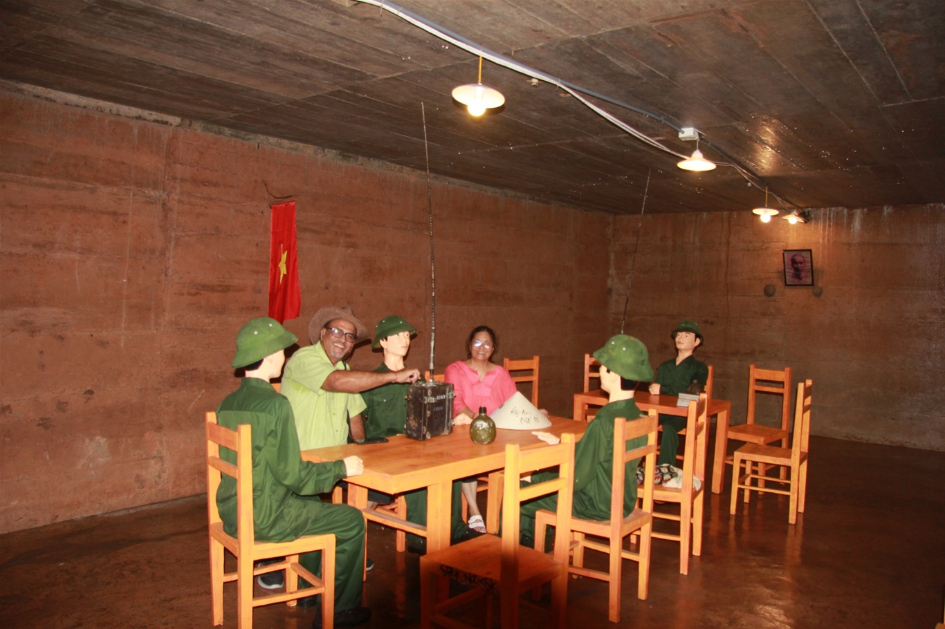 Hang Quân Y – Hành trình khám phá kỳ quan lịch sử giữa lòng Cát Bà hùng vĩ