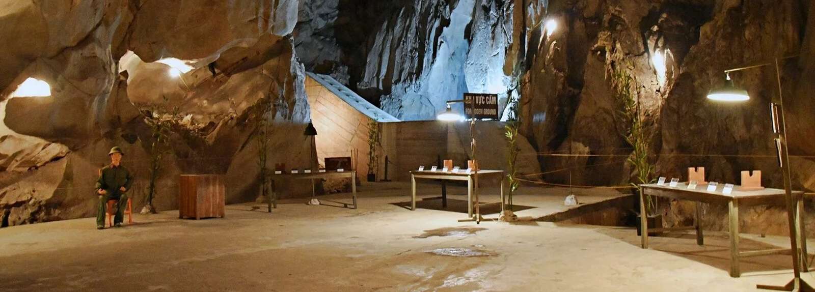 Hang Quân Y – Hành trình khám phá kỳ quan lịch sử giữa lòng Cát Bà hùng vĩ